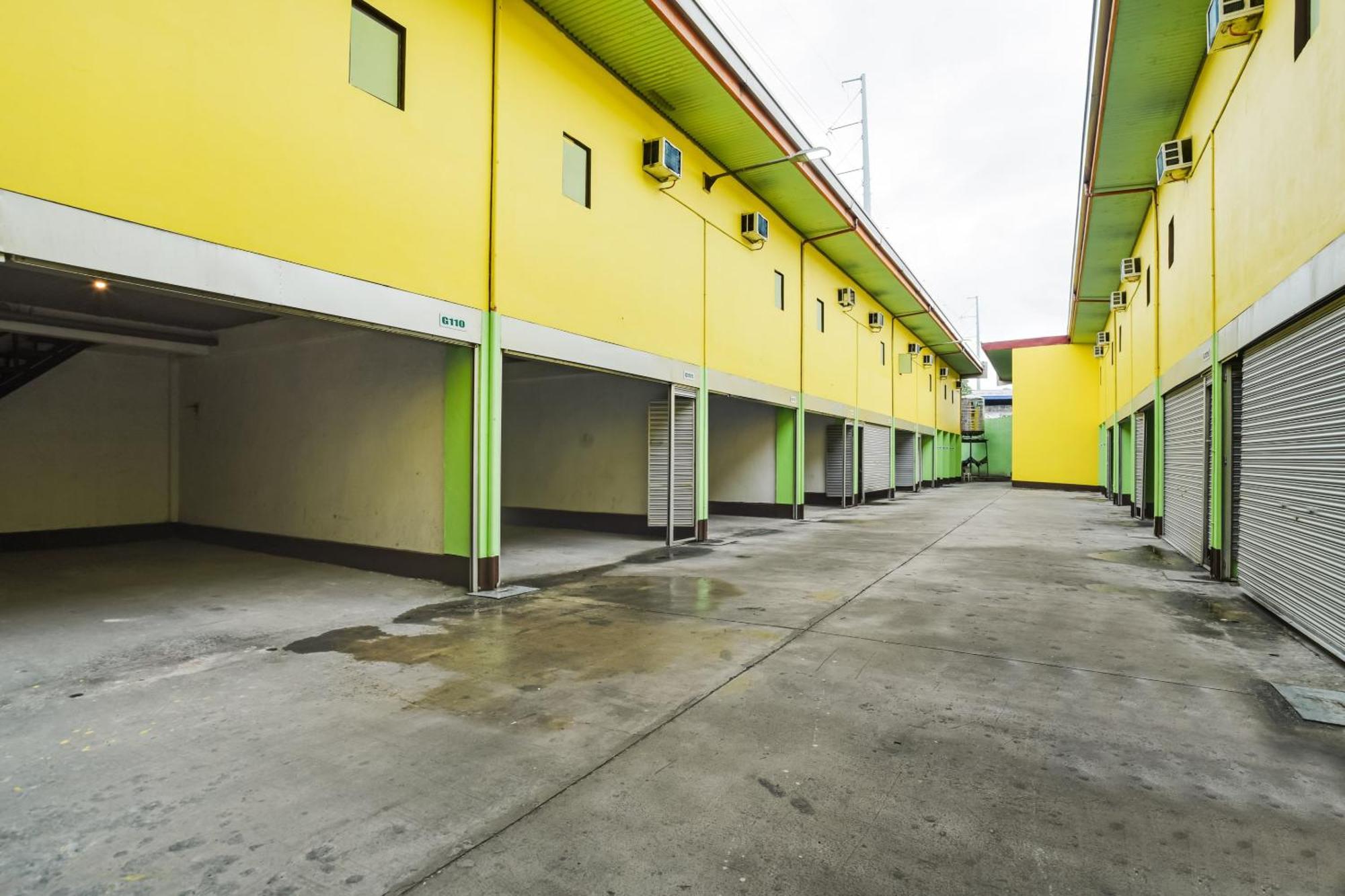 Oyo 473 Ranchotel Drive-In Binan Екстериор снимка